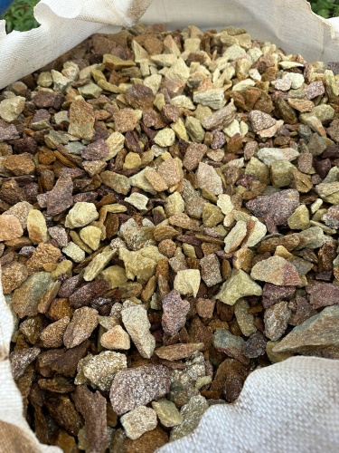 Златолит персиковый декоративная каменная крошка купить в Верхнеуральске