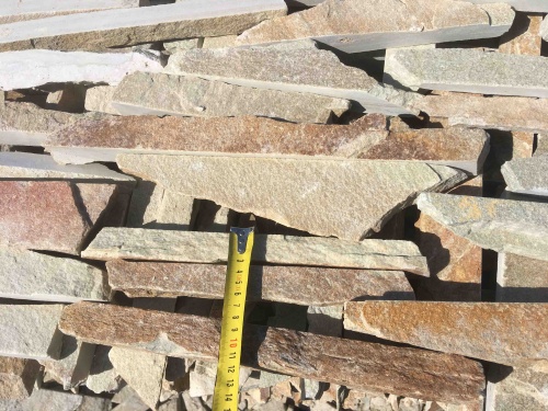 Горбушка златолит золотистый для облицовки купить в Верхнеуральске