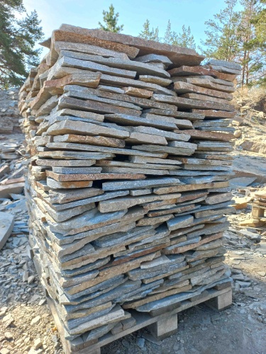 Плитняк златолит серебристый для цоколя, отмостки купить в Верхнеуральске