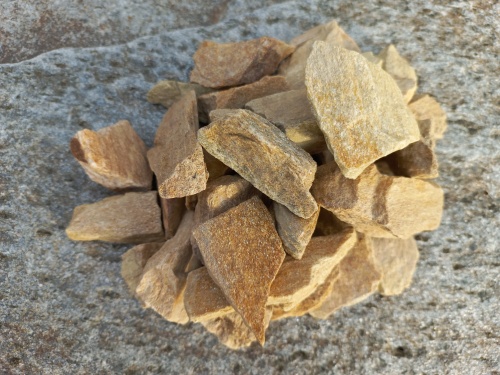 Златолит жёлтый декоративная каменная крошка купить в Верхнеуральске