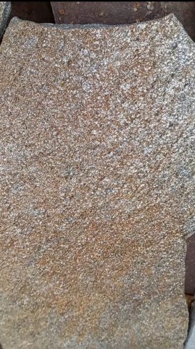 Плитняк златолит серебристый для цоколя, отмостки купить в Верхнеуральске