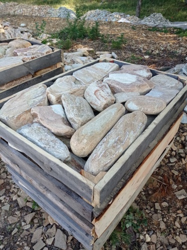 Златолит жёлтый, жёлто-зелёный глыбки и валуны для ланшафтного дизайна купить в Верхнеуральске