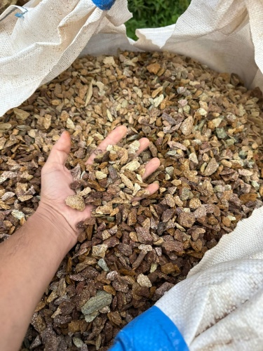 Златолит персиковый декоративная каменная крошка купить в Верхнеуральске