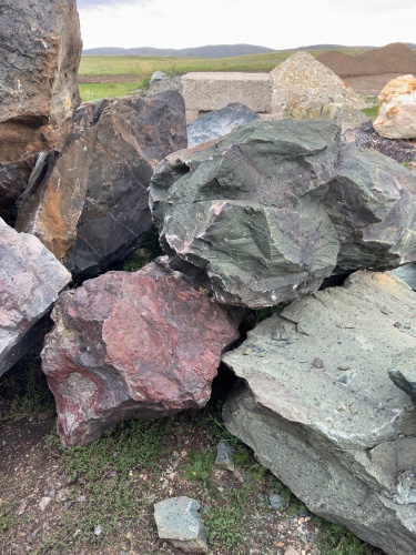 Камни для ландшафтного дизайна зелёные 10-60 килограмм купить в Верхнеуральске