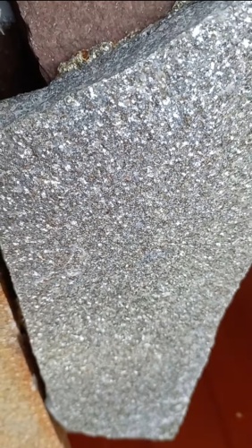 Плитняк златолит серебристый для цоколя, отмостки купить в Верхнеуральске