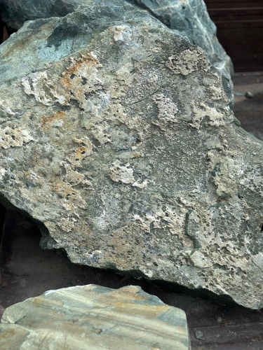 Ландшафтные глыбы зелёные 200-500 килограмм купить в Верхнеуральске