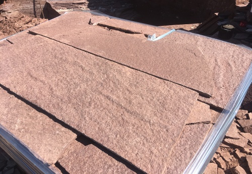 Плитняк лемезит бордовый для облицовки цоколя 20-25 мм  купить в Верхнеуральске