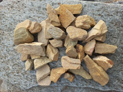 Златолит жёлтый декоративная каменная крошка купить в Верхнеуральске